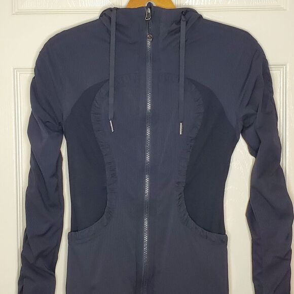 Lululemon Dance Studio Jacket III Size 2 - Picture 3 of 13